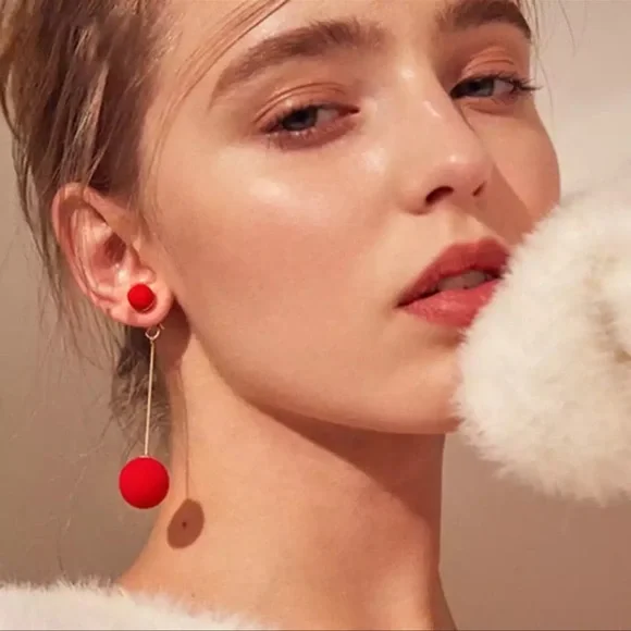 NEW Red Women’s Earrings Gift - Picture 1 of 1
